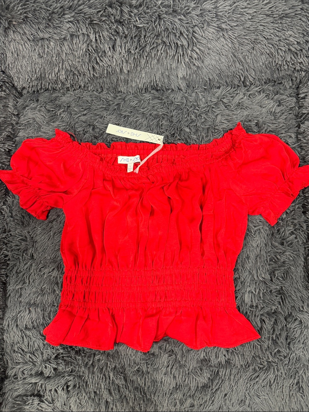 She + Sky Red Off-Shoulder Ruffle Top - Picture 3 of 4